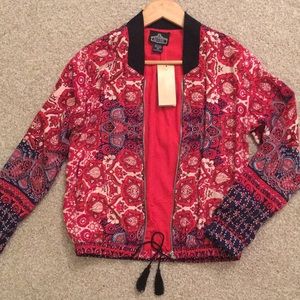 Francesca’s Cute light printed summer jacket